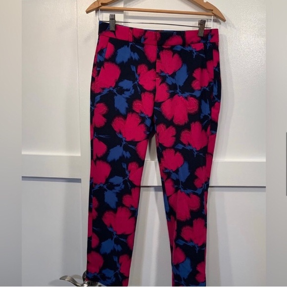 Banana Republic Avery Cropped Leg Floral Print Pants - Picture 6 of 8